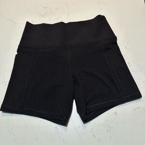 Athleta Salutation II 5” short
